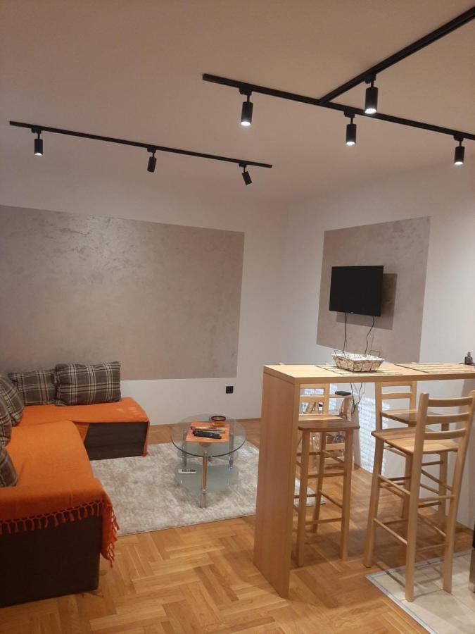 Belmir Apartment Mali Mokri Lug ภายนอก รูปภาพ