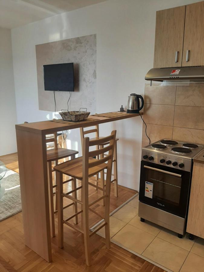 Belmir Apartment Mali Mokri Lug ภายนอก รูปภาพ